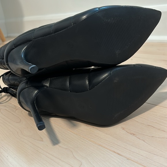 New leather like booties size 8 - Picture 6 of 7